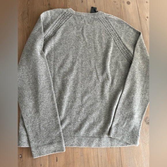 Versace men’s cashmere Greca melange sweater in grey NWT - Picture 6 of 11